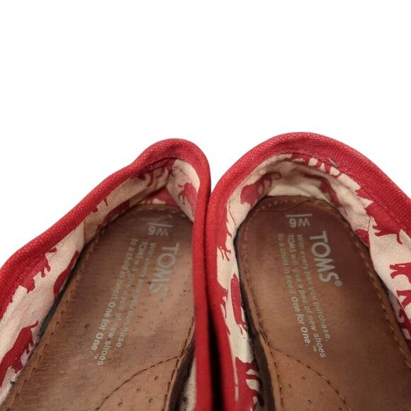 Toms Shoes Womens 6 Flats Casual Canvas Slip On Red Loafer Classic Alpargatas - Picture 12 of 12